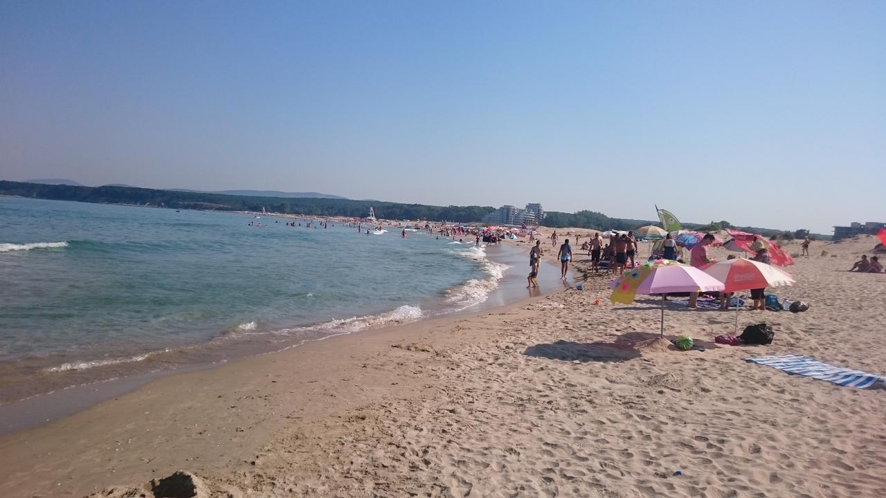 Club Priz Aparthotel Primorsko Buitenkant foto