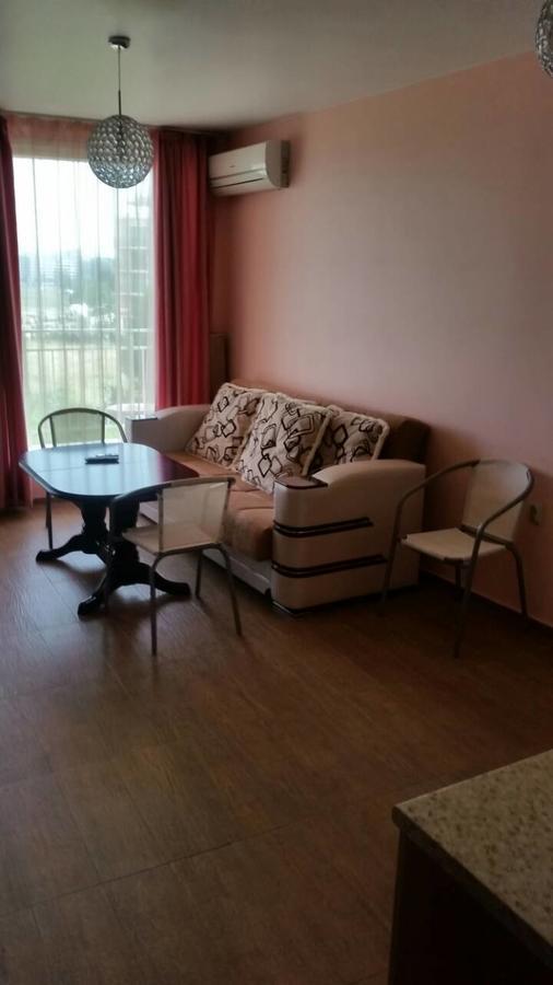 Club Priz Aparthotel Primorsko Buitenkant foto